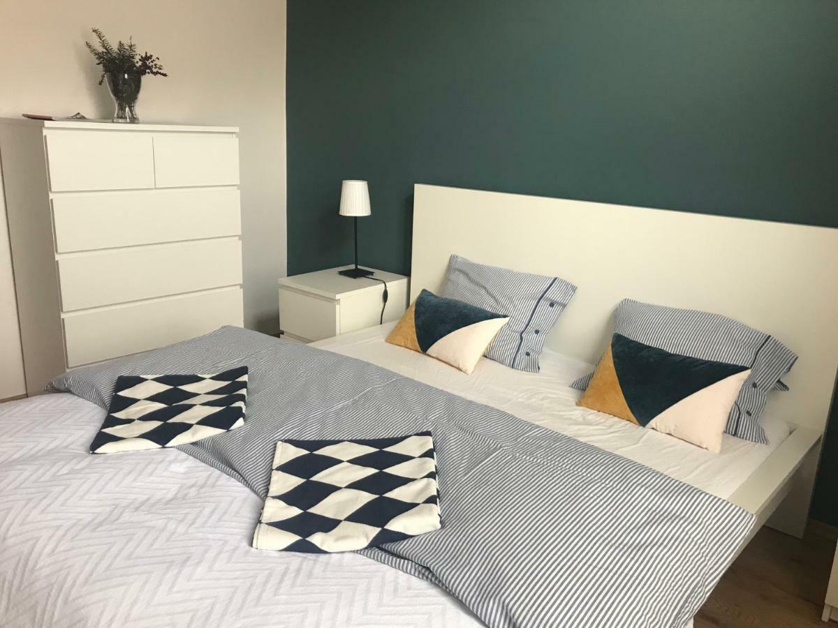 French Touch Apartment With Free Parking Budapest Bagian luar foto