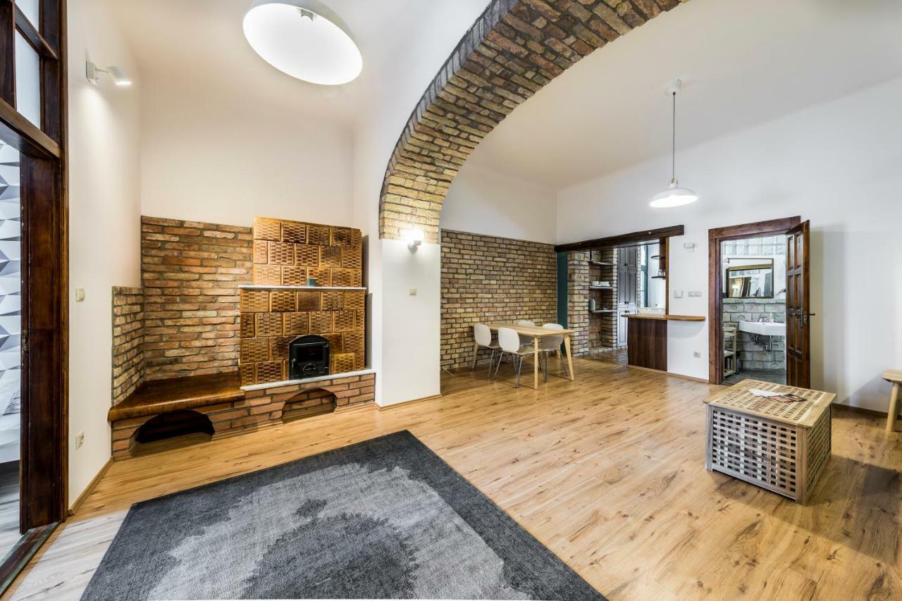 French Touch Apartment With Free Parking Budapest Bagian luar foto