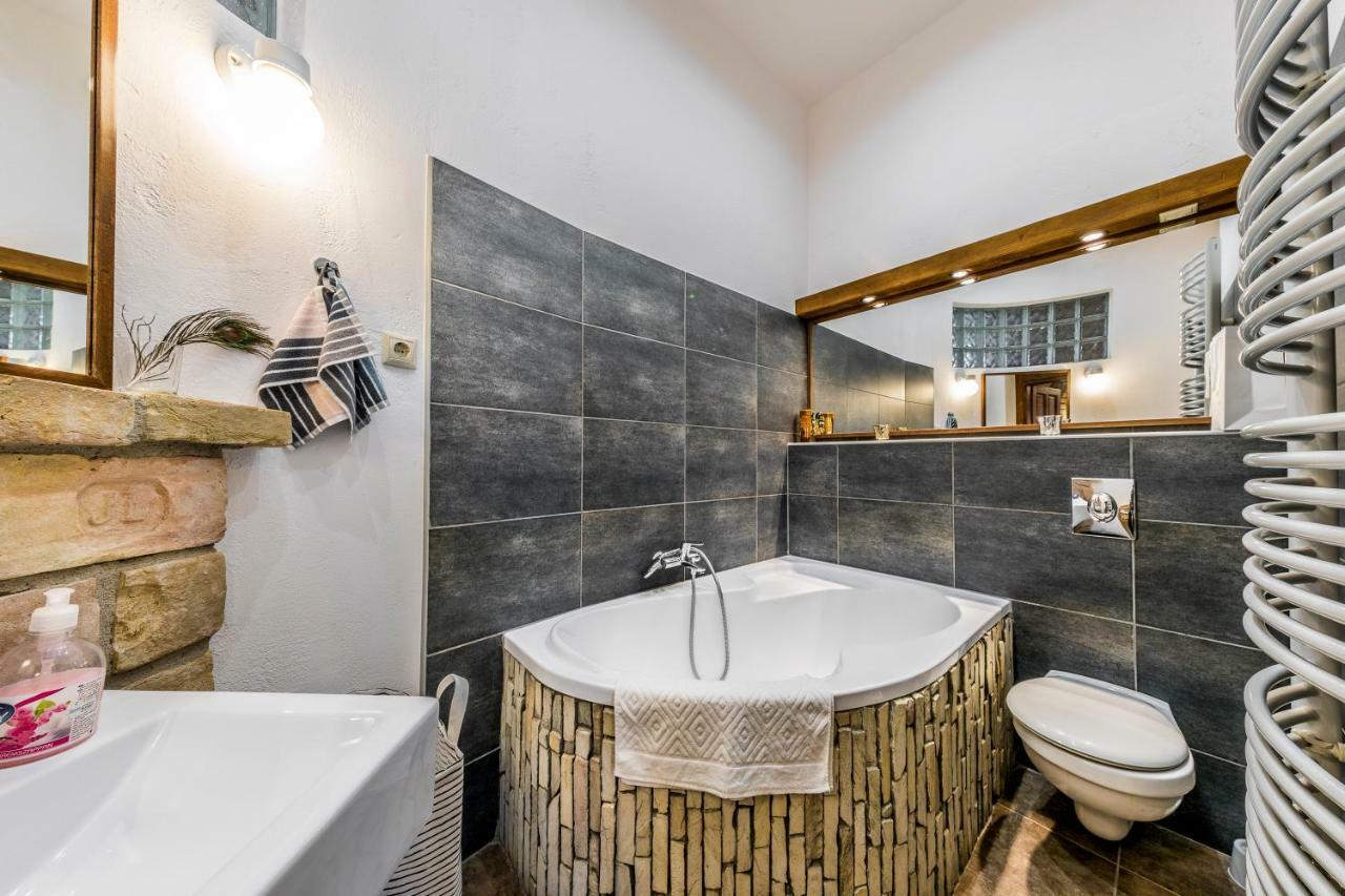 French Touch Apartment With Free Parking Budapest Bagian luar foto