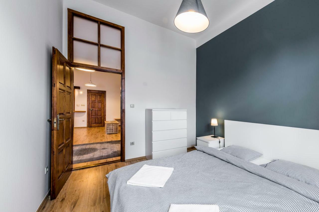 French Touch Apartment With Free Parking Budapest Bagian luar foto