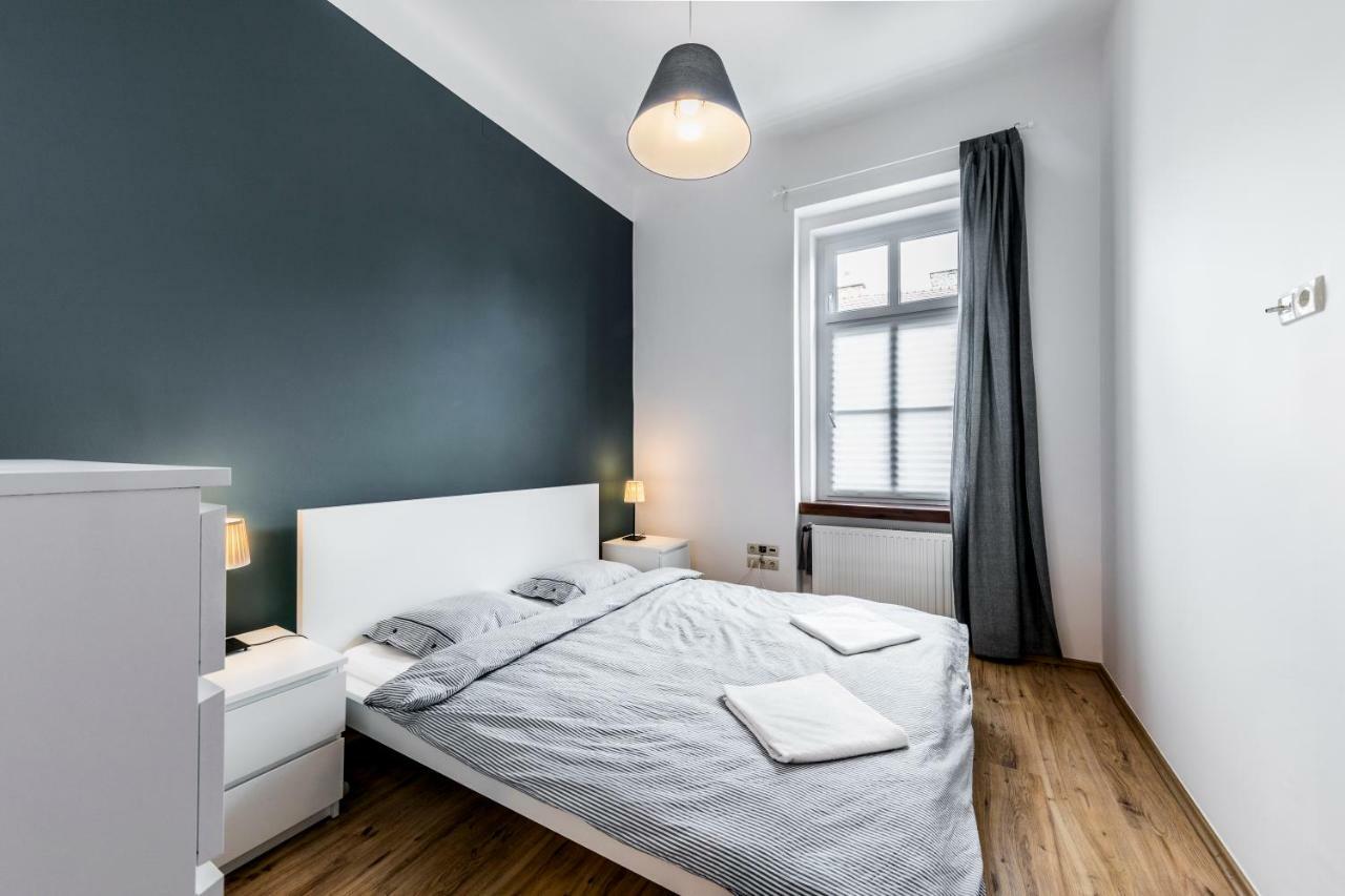 French Touch Apartment With Free Parking Budapest Bagian luar foto