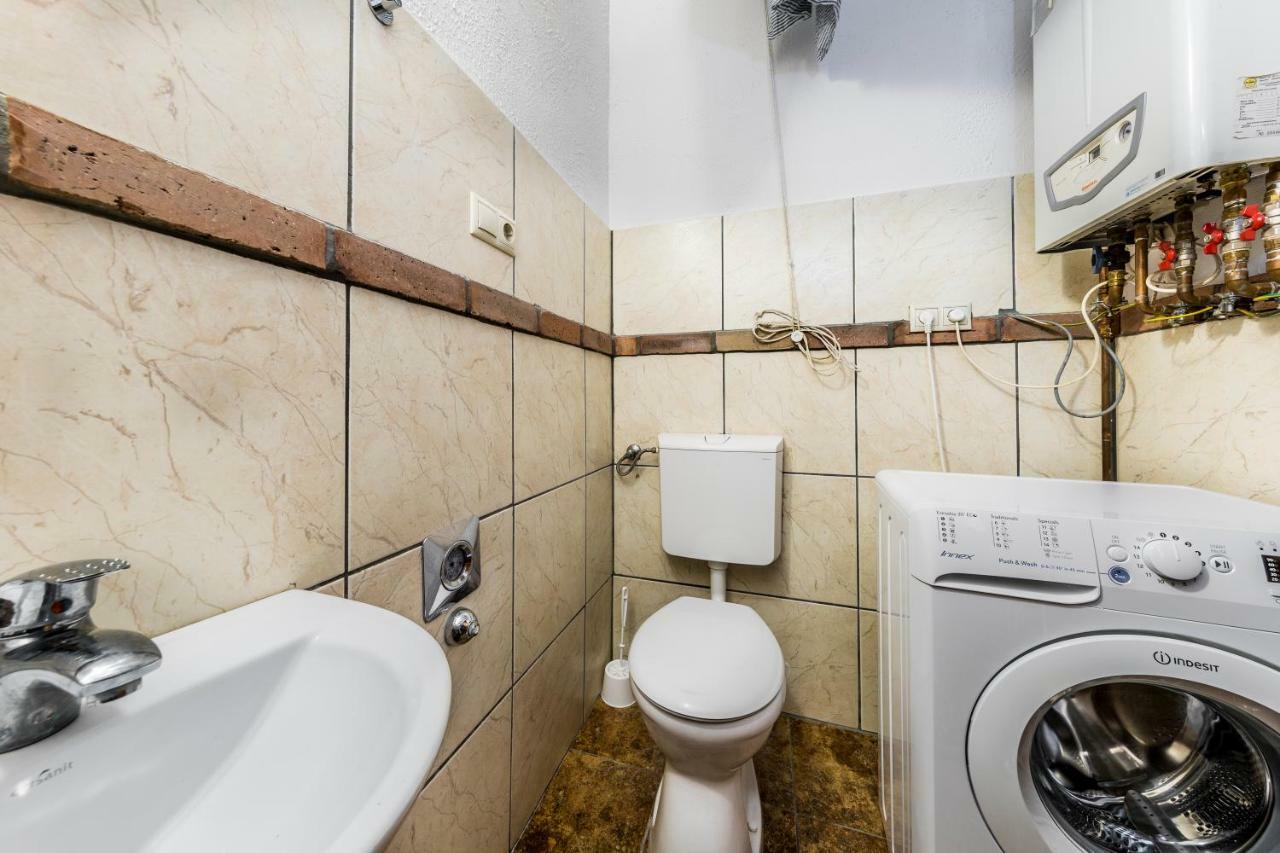 French Touch Apartment With Free Parking Budapest Bagian luar foto